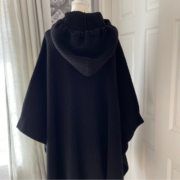 Zara 100% Wool Oversized Poncho Steven Meisel Black Size M-L - Picture 6 of 13